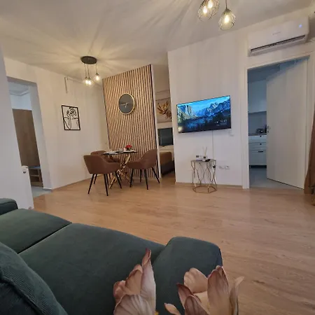 Irema Sunset View Pallady Apartment