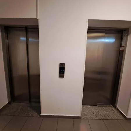 Irema Sunset View Pallady * Bucureşti